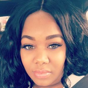 Meet your Posher, Khalisha